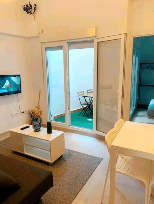 Apartamento En La Playa Las Arenas +Wifi+Ac บาเลนเซีย ภายนอก รูปภาพ