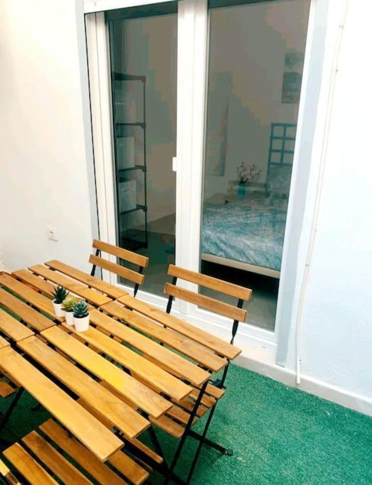 Apartamento En La Playa Las Arenas +Wifi+Ac บาเลนเซีย ภายนอก รูปภาพ